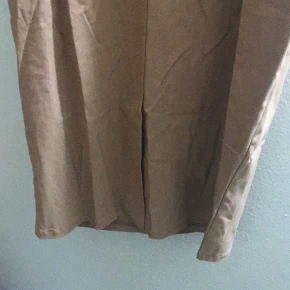 Dress - Picture 3 of 7